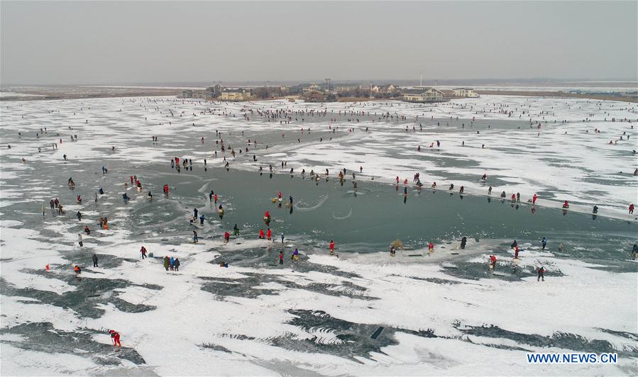 CHINA-HEBEI-TANGSHAN-WINTER FISHING (CN)