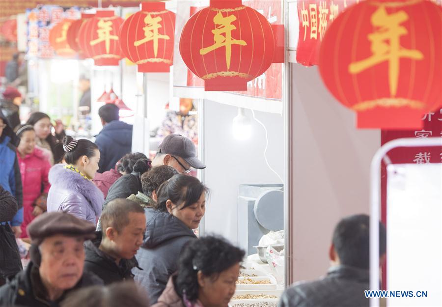 CHINA-WUHAN-SPRING FESTIVAL-PREPARATION (CN) 