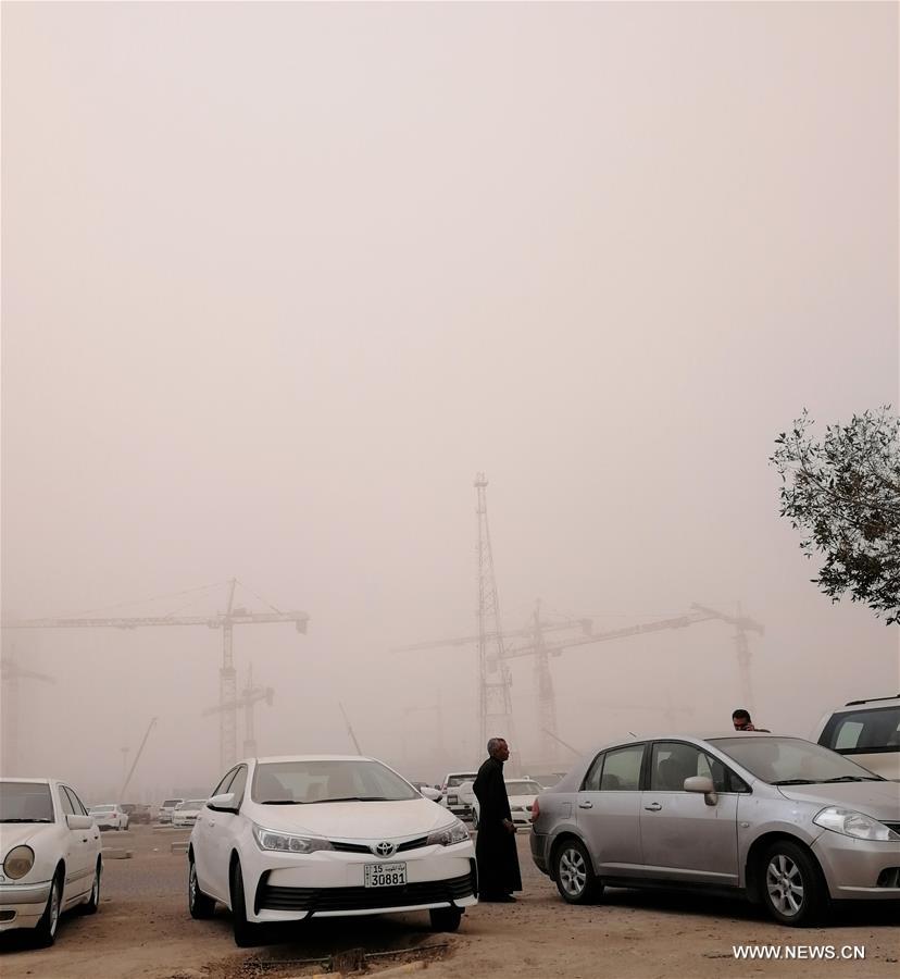 KUWAIT-KUWAIT CITY-SANDSTORM