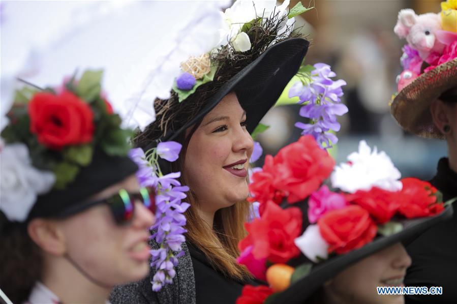 U.S.-NEW YORK-EASTER-BONNET-PARADE