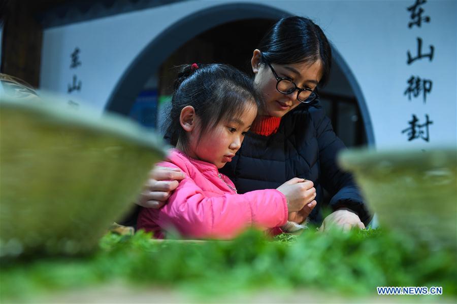 CHINA-JIANGSU-SUZHOU-TEA-MAKING (CN)