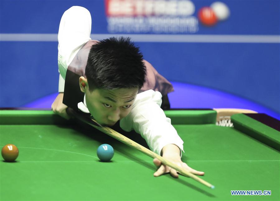 (SP)BRITAIN-SHEFFIELD-SNOOKER-WORLD CHAMPIONSHIP-DAY 2