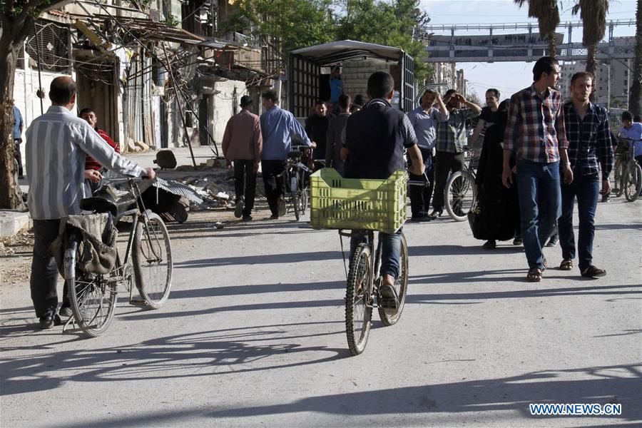 SYRIA-DAMASCUS-DOUMA-BICYCLE