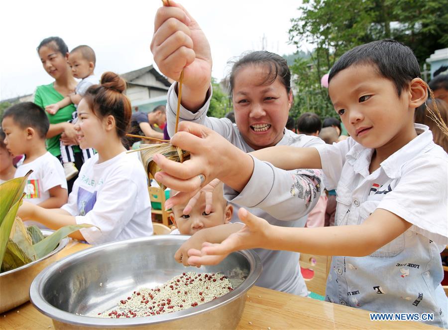 #CHINA-DRAGON BOAT FESTIVAL-CELEBRATIONS (CN)