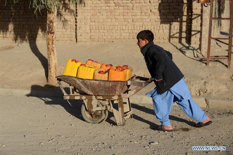 AFGHANISTAN-KANDAHAR-LIFE-PUBLIC WATER PUMP