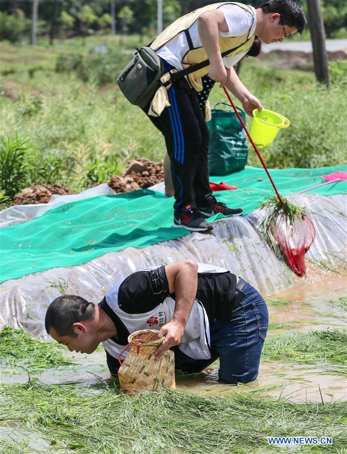 CHINA-ZHEJIANG-MAY DAY HOLIDAY-COUNTRYSIDE (CN)