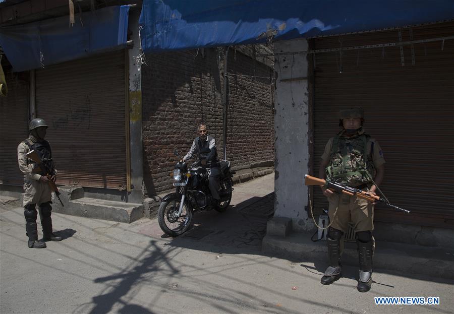 KASHMIR-SRINAGAR-SECURITY-LOCKDOWN