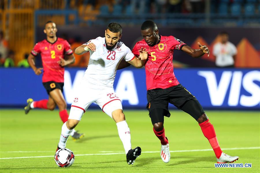 (SP)EGYPT-SUEZ-SOCCER-AFRICAN CUP-TUNISIA VS ANGOLA