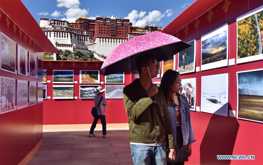 CHINA-TIBET-LHASA-PHOTO EXHIBITION (CN)