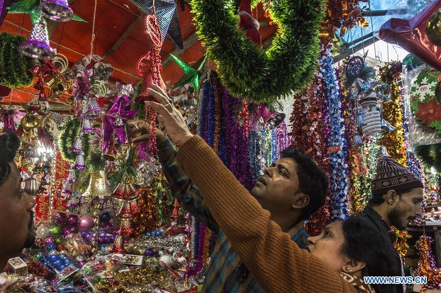 INDIA-KOLKATA-CHRISTMAS MARKET 