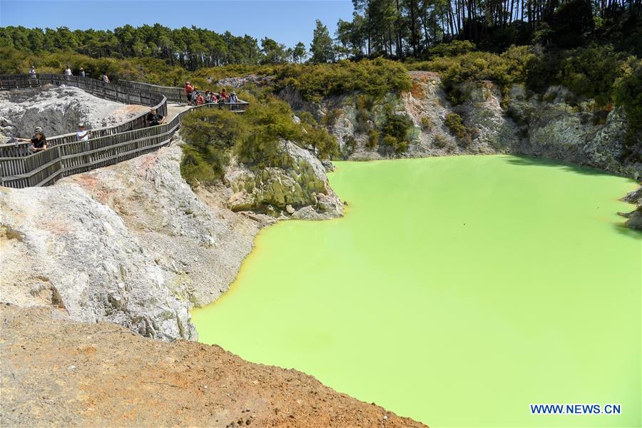 NEW ZEALAND-ROTORUA-WAI-O-TAPU THERMAL WONDERLAND