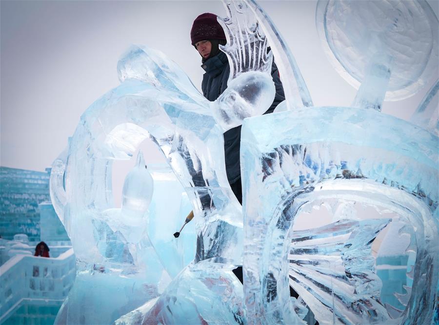 CHINA-HARBIN-ICE-SCULPTURE(CN)