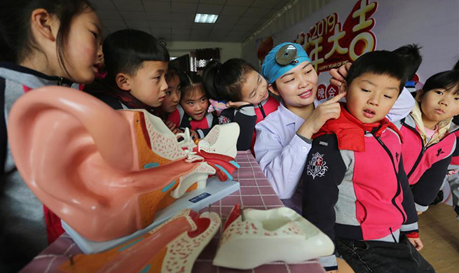 Ear care knowledge introduced to students across China