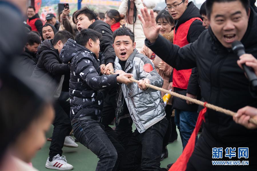 （新春走基层）（3）湖南辰溪：农民趣味运动会迎新年