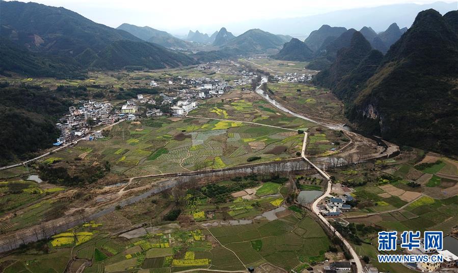 十八大以来，习近平反复强调“绿水青山”