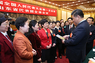 习近平参加山东代表团审议