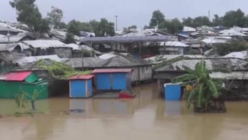 天灾！暴雨倾盆 孟加拉国难民村30万人被困